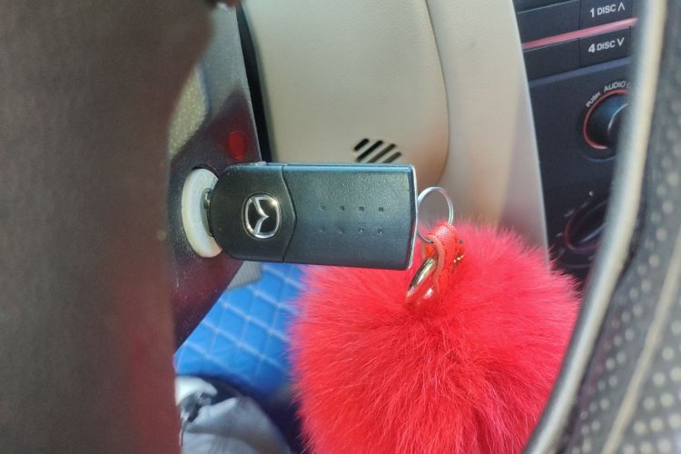 马自达3 2010款 1.6L 自动经典时尚型中控内饰7001