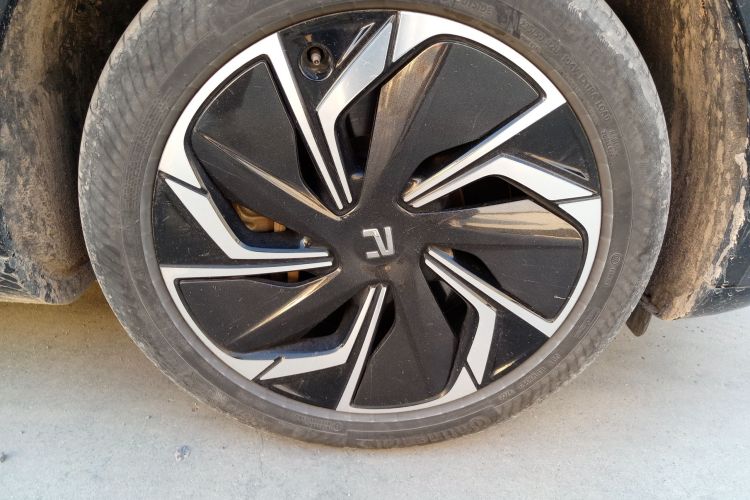 飞凡汽车 飞凡R7 2022款 长续高阶版车身外观10