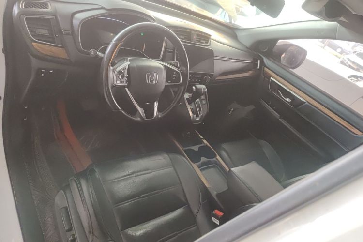 本田CR-V 2019款 240TURBO CVT四驱尊贵版 国V中控内饰12