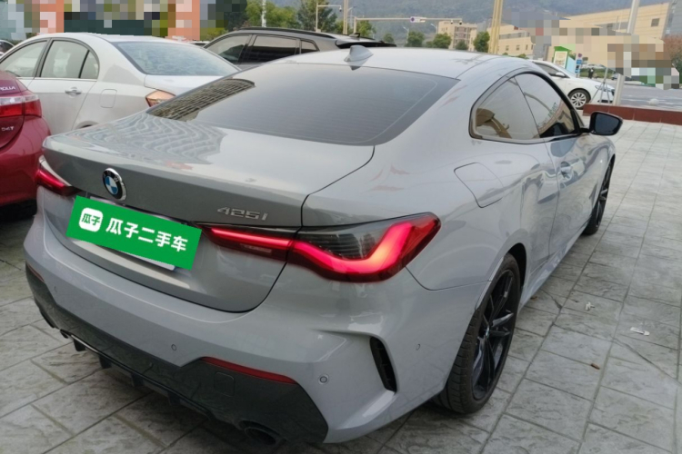 宝马4系 2022款 改款 425i M运动曜夜套装车身外观7