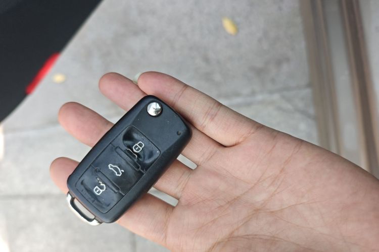 大众 帕萨特 2014款 2.0TSI DSG御尊版中控内饰11