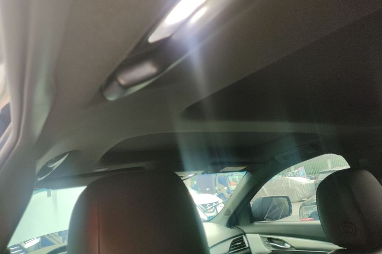 凯迪拉克CT5 2021款 改款 28T 豪华型中控内饰22