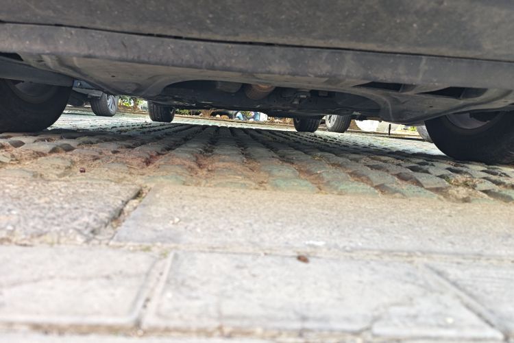 大众 高尔夫 2012款 1.6 自动时尚型局部细节9008