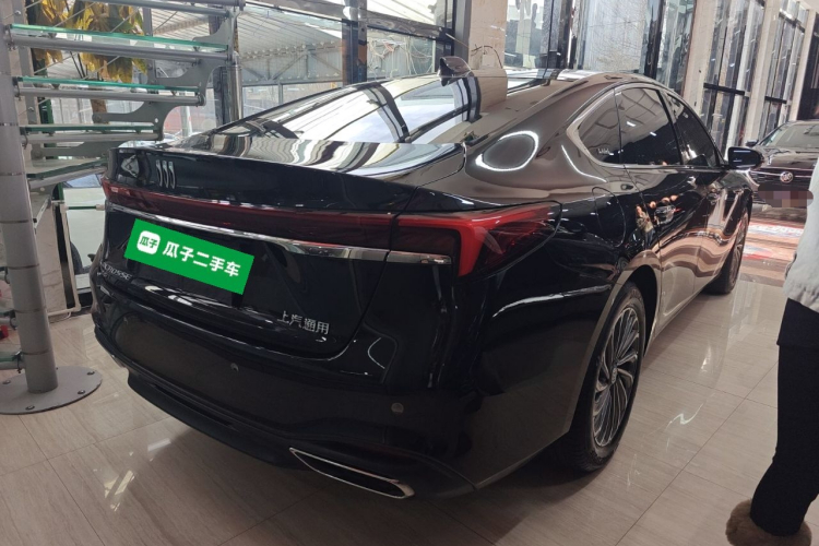 别克 君越 2024款 28T 越尊版车身外观7