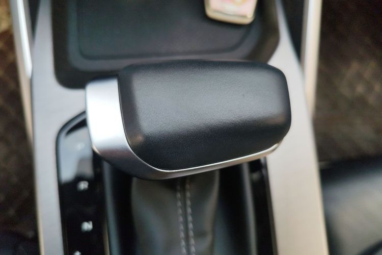 吉利汽车 帝豪 2023款 第4代冠军版 1.5L CVT尊贵型中控内饰18