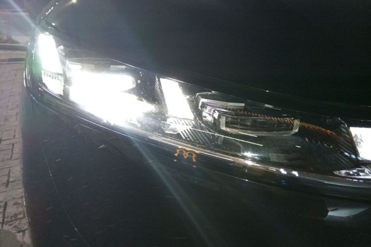 东风奕派 eπ008 2024款 210Max增程版 6座车身外观8