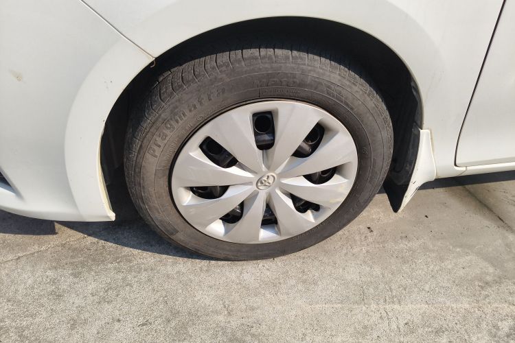 丰田 YARiS L 致炫 2015款 1.5E 自动魅动版车身外观6003