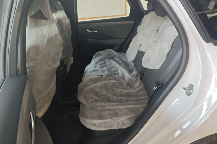 比亚迪 秦PLUS 2025款 DM-i 智驾版 128KM进取型中控内饰21