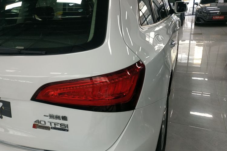 奥迪Q5 2016款 40 TFSI 技术型车身外观6006