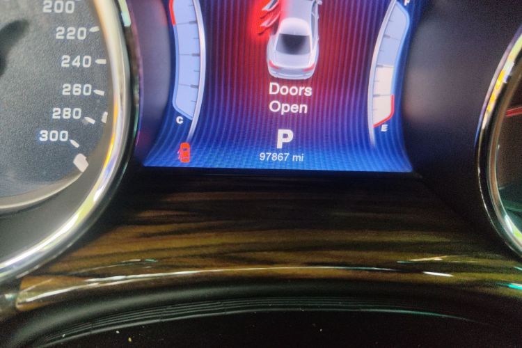 玛莎拉蒂 总裁 2013款 3.0T 标准型中控内饰15