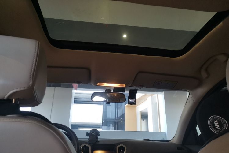 奇瑞 艾瑞泽7 2013款 1.6L CVT致享版中控内饰22