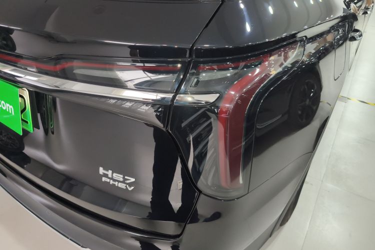 红旗HS7 PHEV 2024款 2.0T PHEV 四驱旗畅版 6座车身外观9