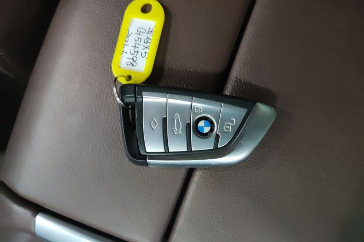 宝马X5(进口) 2021款 xDrive30i X设计套装中控内饰11