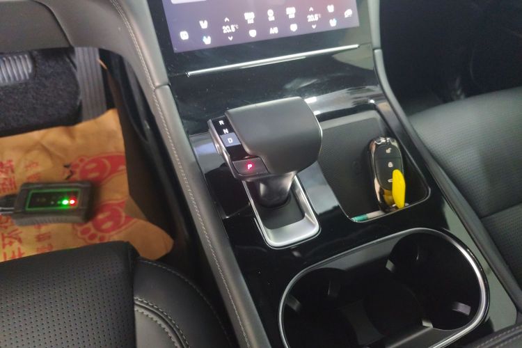 理想汽车 理想ONE 2021款 增程6座版中控内饰18