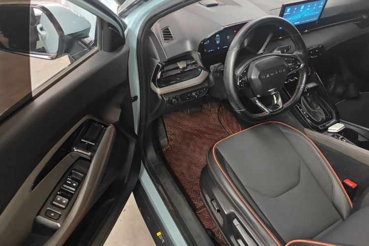 宝骏RS-3 2020款 1.5L CVT  24小时在线豪华型中控内饰7003