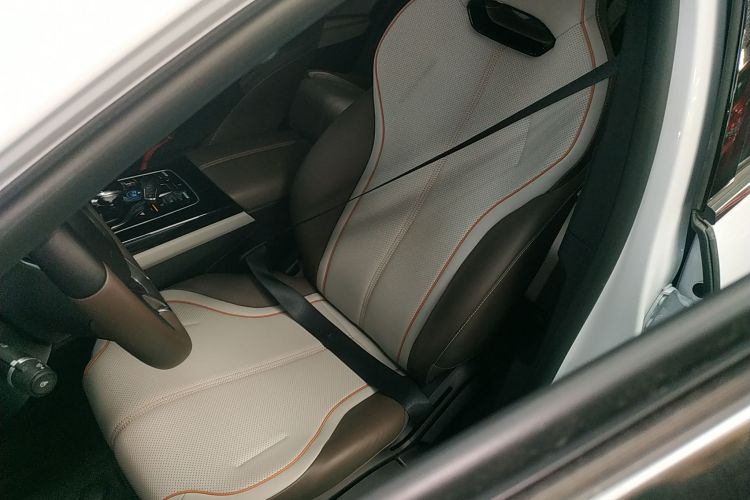 比亚迪 秦PLUS 2024款 荣耀版 EV 420KM领先型中控内饰19