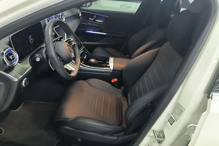 奔驰C级 2024款 C 260 L 运动版局部细节19