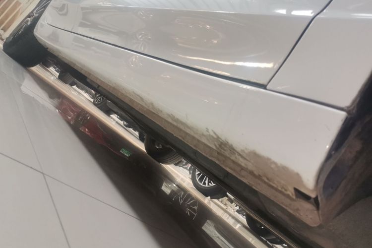 荣威i5 2021款 1.5L CVT铂金版局部细节9001