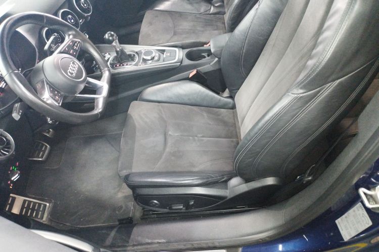 奥迪TT 2015款 TT Coupe 45 TFSI局部细节19