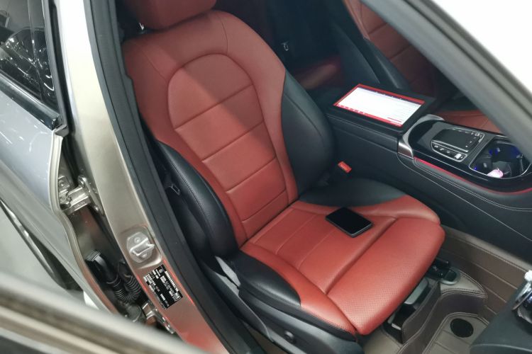 奔驰GLC轿跑 2020款 GLC 260 4MATIC 轿跑SUV局部细节41