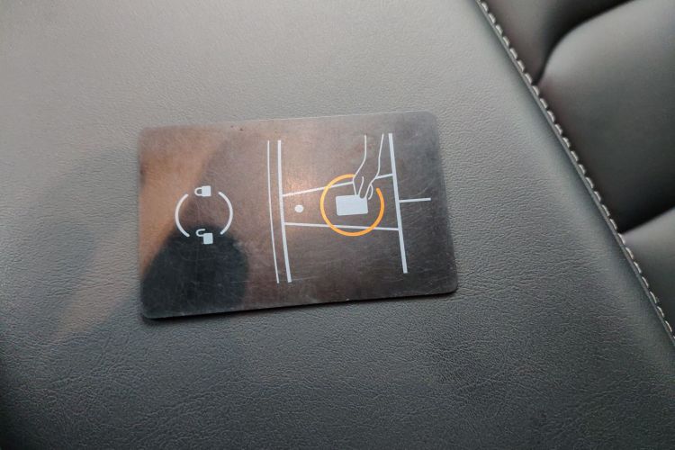 特斯拉 Model Y 2021款 标准续航后驱版中控内饰7001