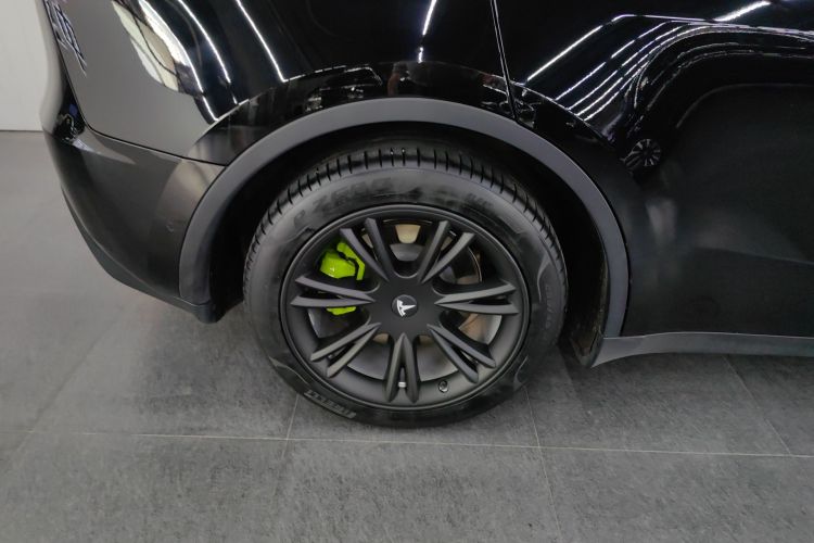 特斯拉 Model Y 2022款 改款 后轮驱动版车身外观6008