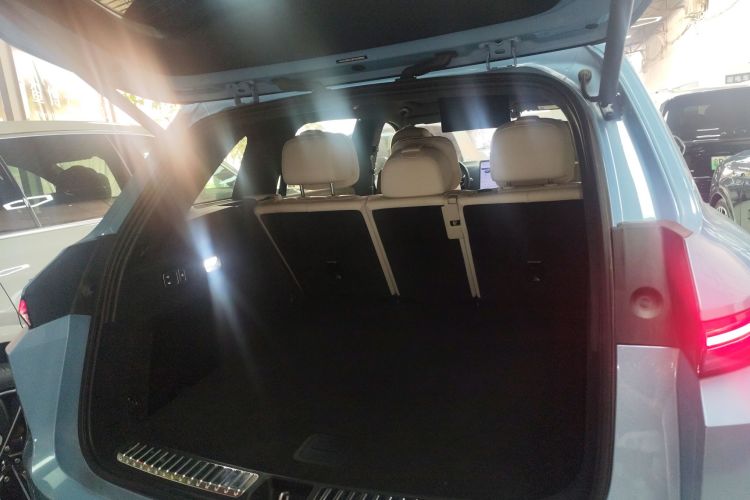 理想汽车 理想L7 2024款 Ultra机舱底盘23