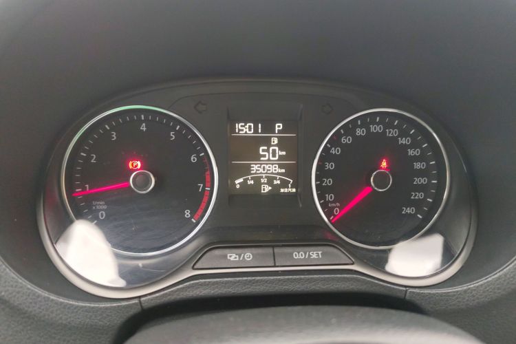 大众 Polo 2016款 1.6L 自动舒适型中控内饰14