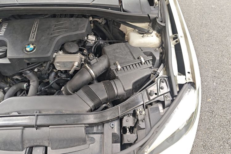 宝马X1 2014款 sDrive18i 时尚型局部细节9007