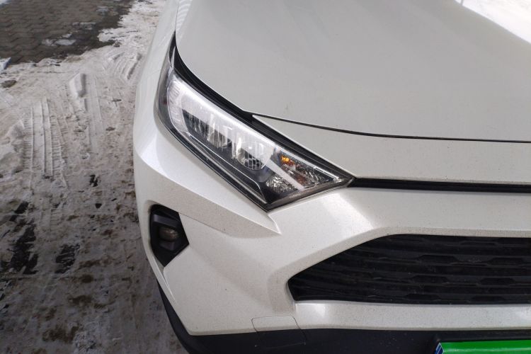 丰田 RAV4荣放 2023款 2.0L CVT两驱都市版车身外观8