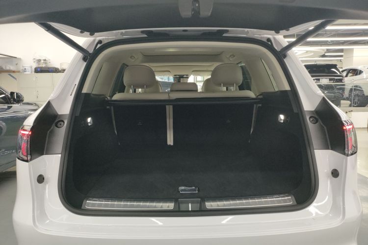 鸿蒙智行 问界M8 2025款 增程 Ultra版 53.4kWh 5座版局部细节23