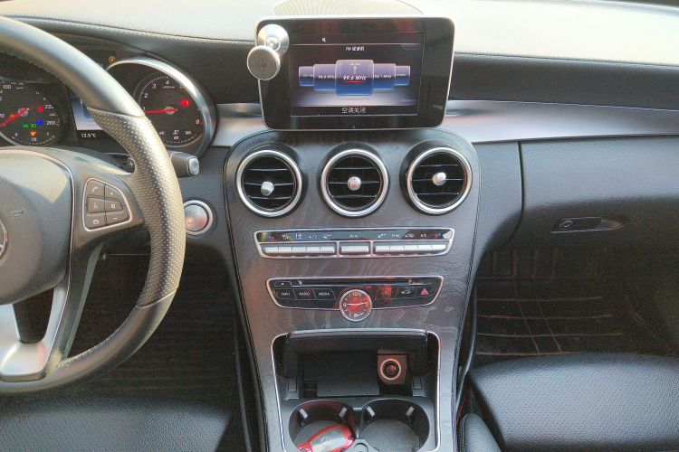 奔驰C级 2015款 C 200 L 运动型中控内饰16