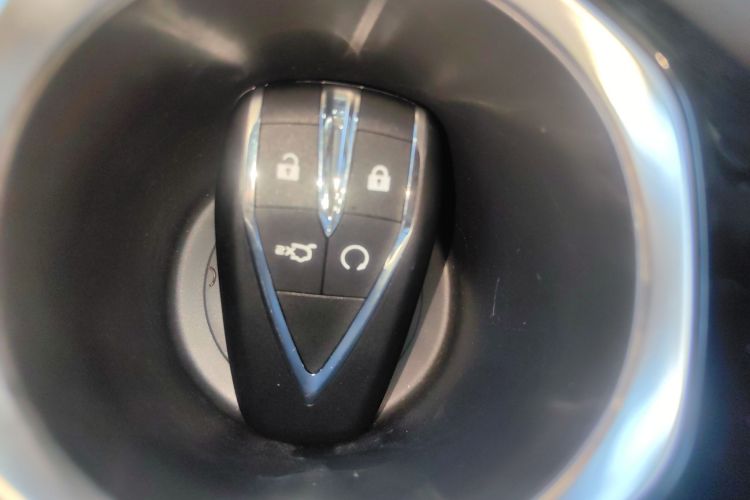 长安 逸动 2024款 PLUS 蓝鲸NE 1.4T GDI DCT高能版中控内饰11