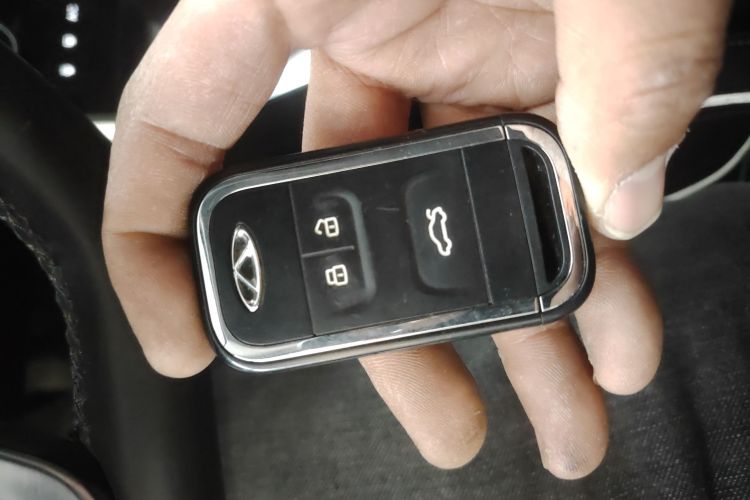 奇瑞 瑞虎8 2019款 1.6TGDI 自动豪华型中控内饰11