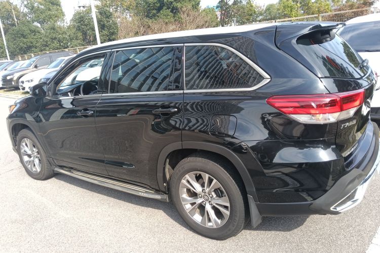 丰田 汉兰达 2018款 2.0T 两驱精英版 7座 国VI车身外观4