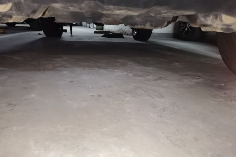 北京越野 北京BJ40 2023款 2.0T 自动四驱城市猎人版侠客型局部细节9008