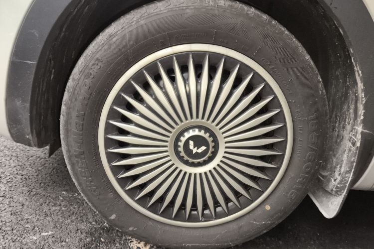 五菱汽车 五菱缤果 2024款 203km 轻享款车身外观6005