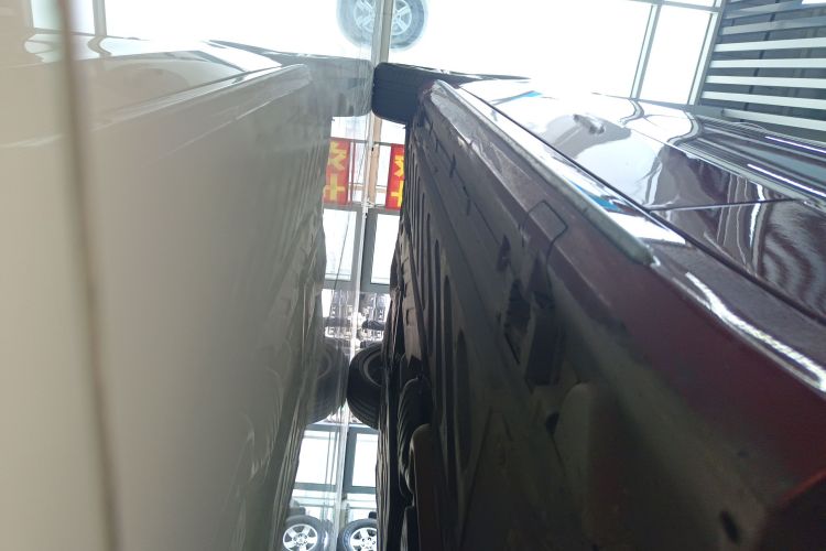 奔驰C级 2020款 C 260 L 运动版局部细节9001