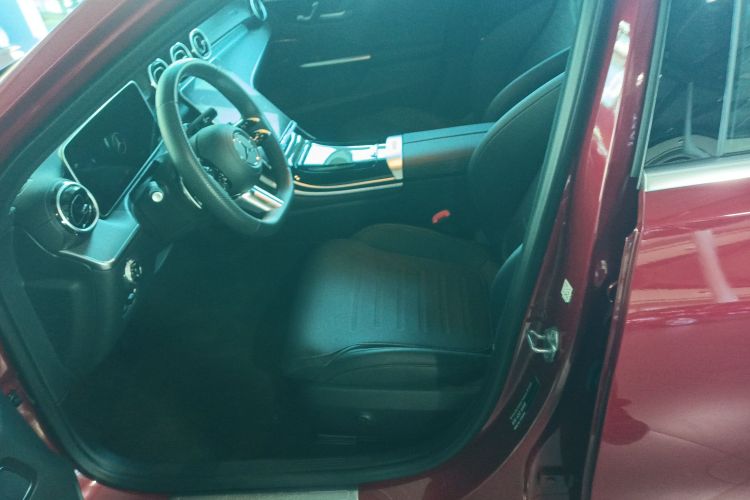 奔驰C级 2024款 C 200 L 运动版中控内饰19