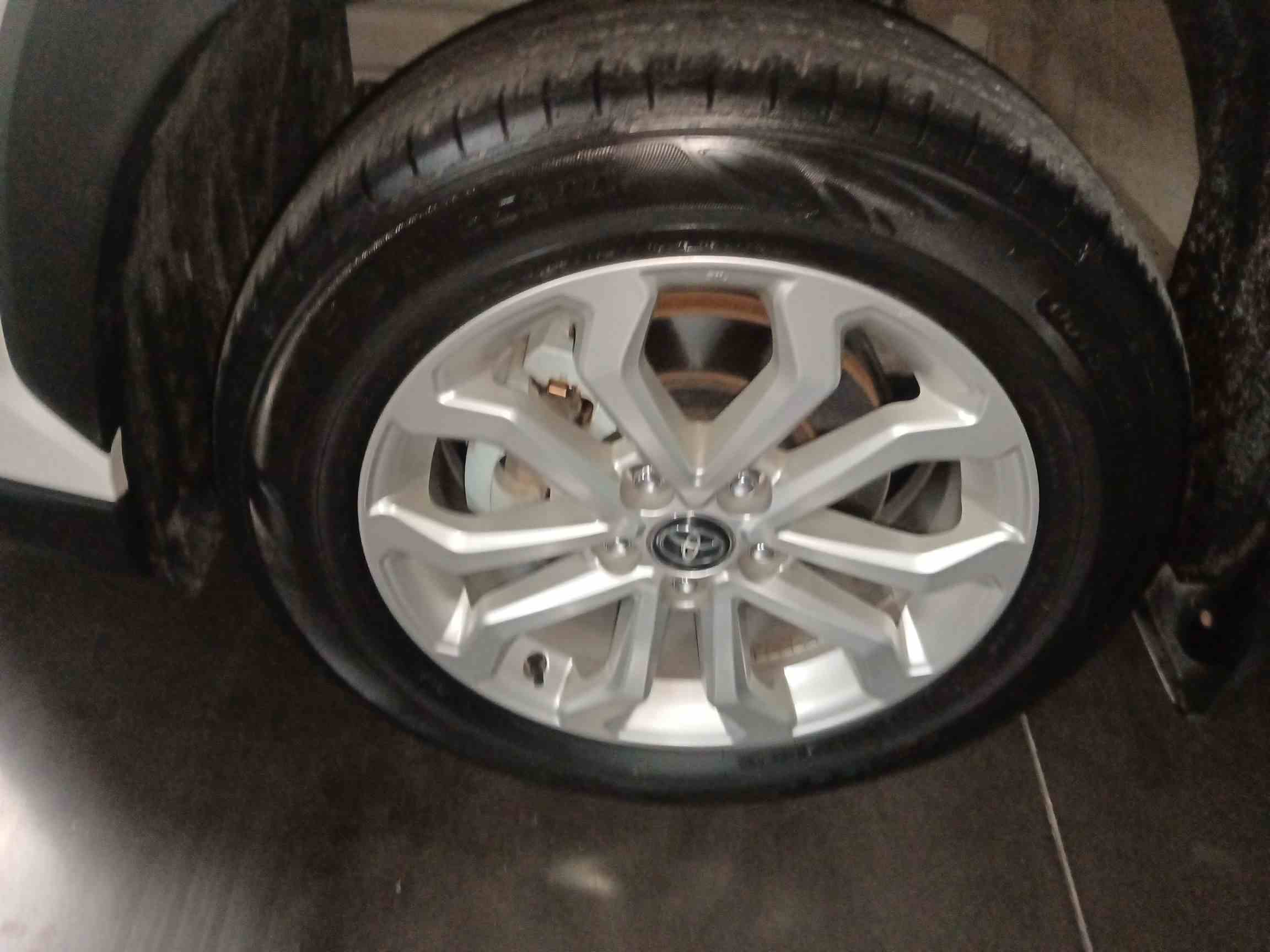 丰田 锋兰达 2023款 2.0L CVT领先版(2)