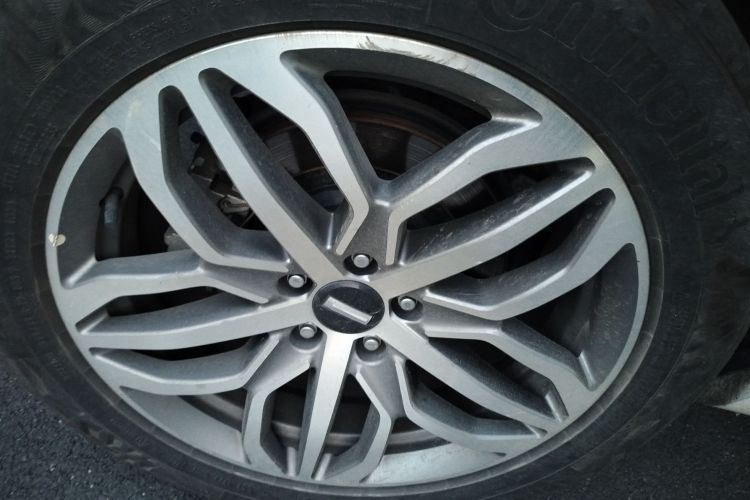 魏牌 VV5 2019款 升级款 2.0T 两驱超豪型 国V车身外观6008