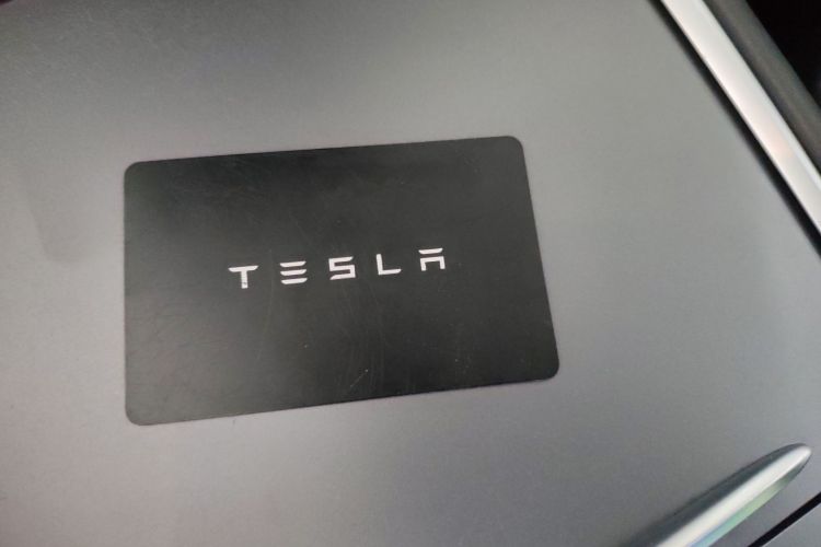 特斯拉 Model 3 2021款 标准续航后驱升级版中控内饰7001