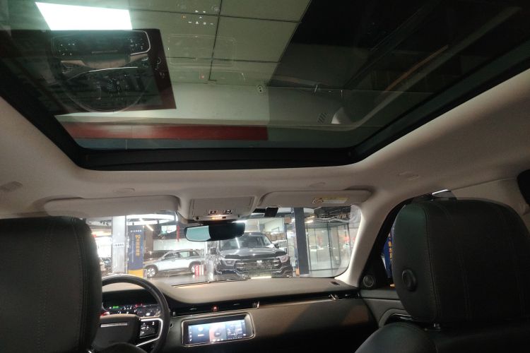 路虎 揽胜极光 2021款 极光L 249PS R-Dynamic S 性能版局部细节22