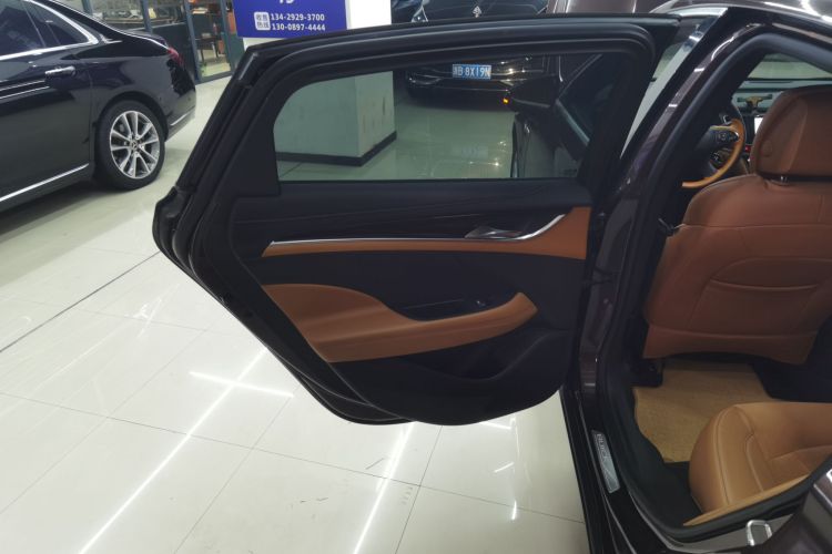 别克 君越 2016款 20T 精英型中控内饰49