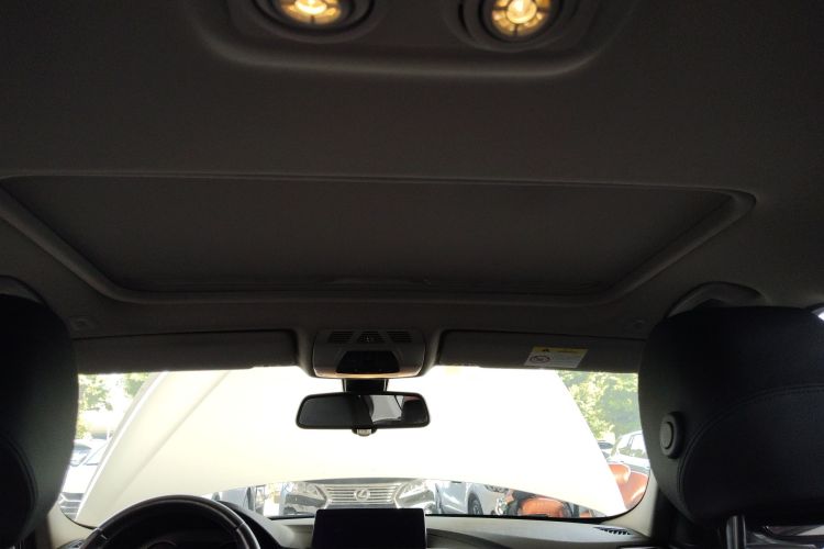 宝马3系 2019款 320Li M运动套装中控内饰22