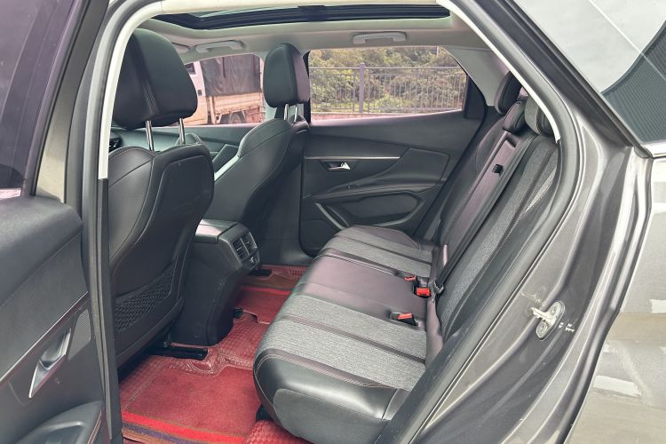 标致4008 2017款 380THP 精英版中控内饰21