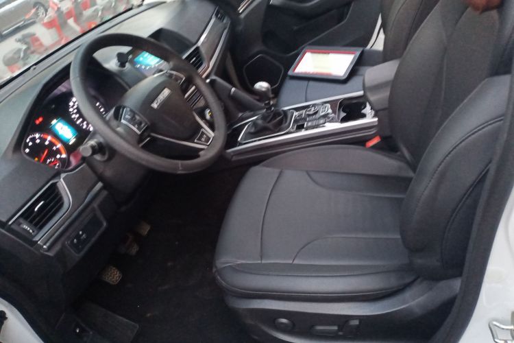 哈弗H6 2018款 红标 运动版 1.5T 手动两驱精英型中控内饰19
