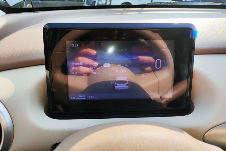 五菱汽车 宏光MINIEV 2025款 四门版 进阶款中控内饰14