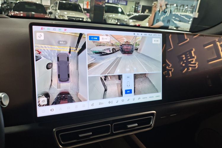 理想汽车 理想L9 2025款 Ultra 智能焕新版中控内饰16