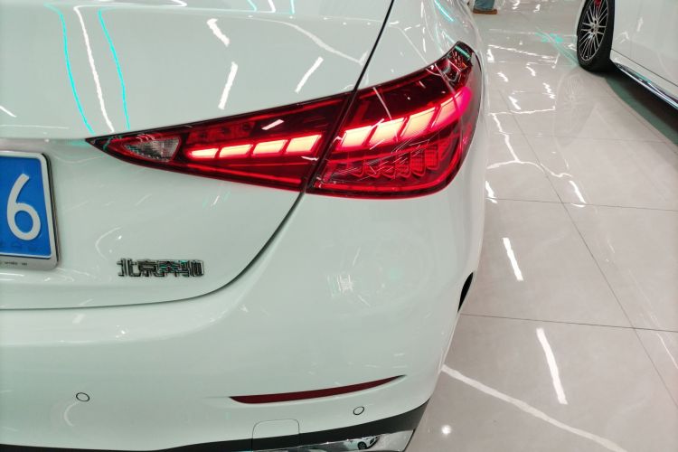 奔驰C级 2024款 改款 C 260 L 运动版车身外观6006